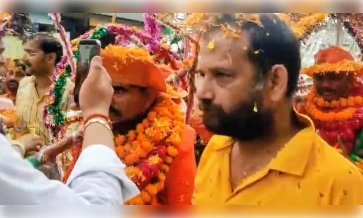 भोले के जयकारों से गूंजा इटौंजा, 1300 कांवड़ियों का स्वागत