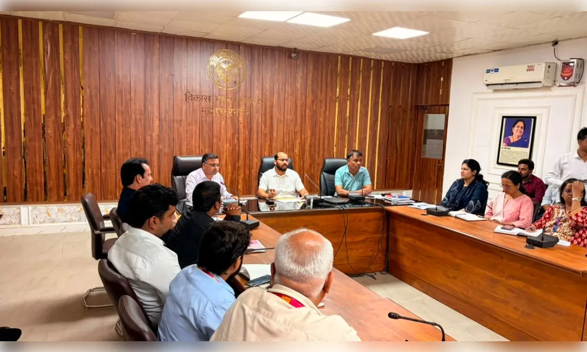 सीडीओ की अध्यक्षता में मुख्यमंत्री युवा उद्यमी योजना की समीक्षा बैठक