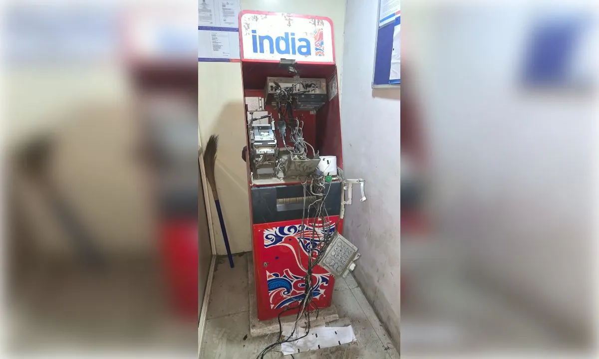 बदमाशों ने एटीएम तोड़कर नगदी लुटने का प्रयास, एक गिरफ्तार