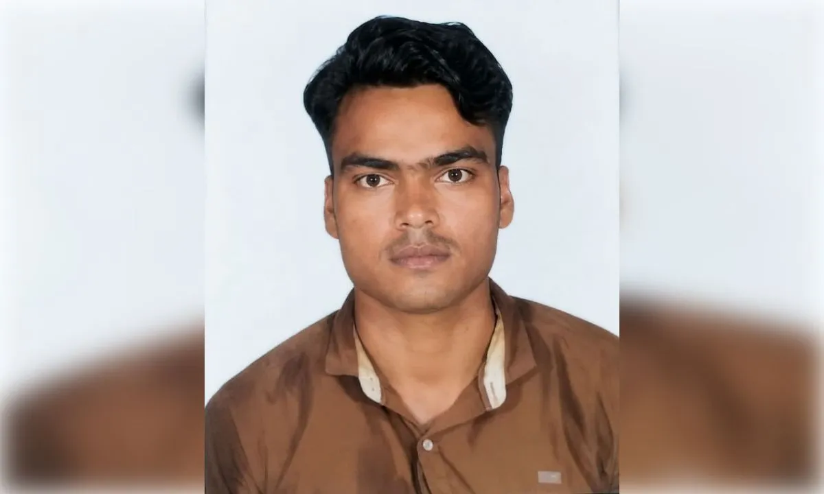 नाले में युवक का उतराता शव मिलने से मचा हड़कंप, बाइक भी बरामद