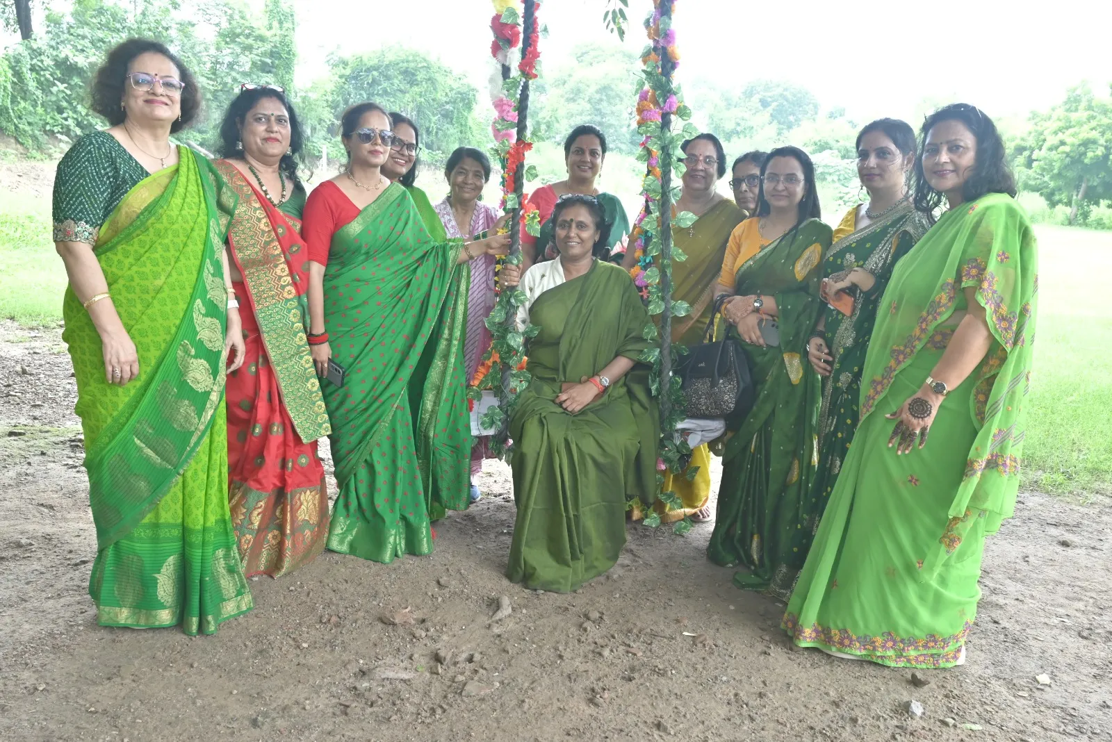खुन-खुन जी गर्ल्स पीजी. कॉलेज ने मनाया सावन उत्सव 