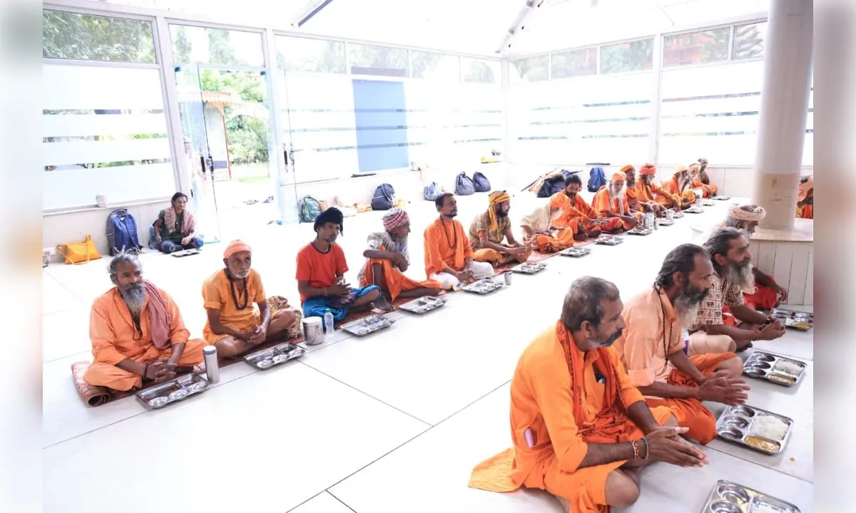 सेवा का कोई ऑफ-सीजन नहीं, परमार्थ निकेतन में 365 दिन भंडारा: चिदानन्द