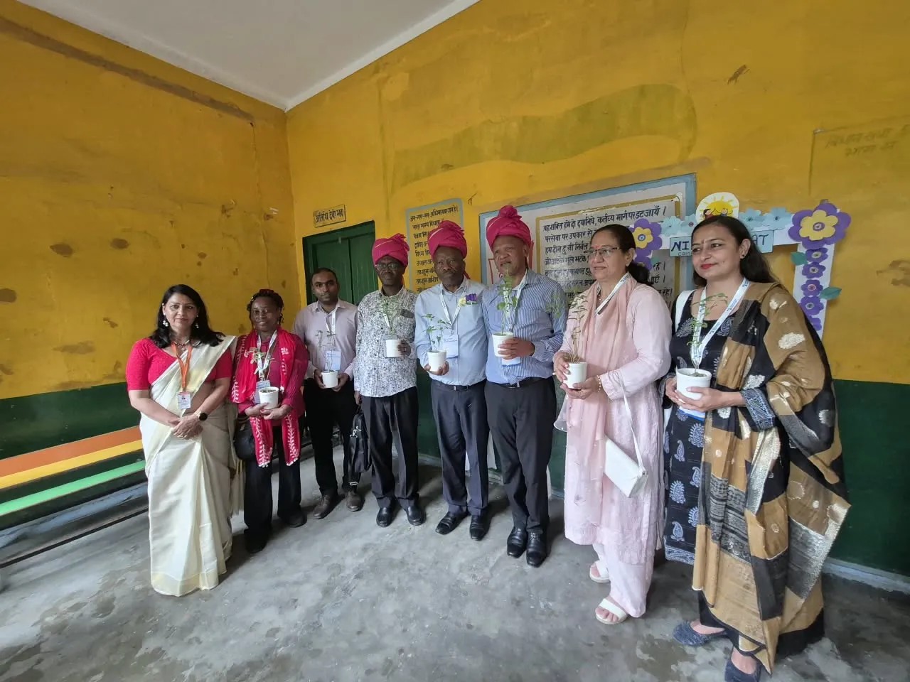 स्कूलों की पढ़ाई देखने यूपी पहुंचे 70 विदेशी प्रतिनिधि 