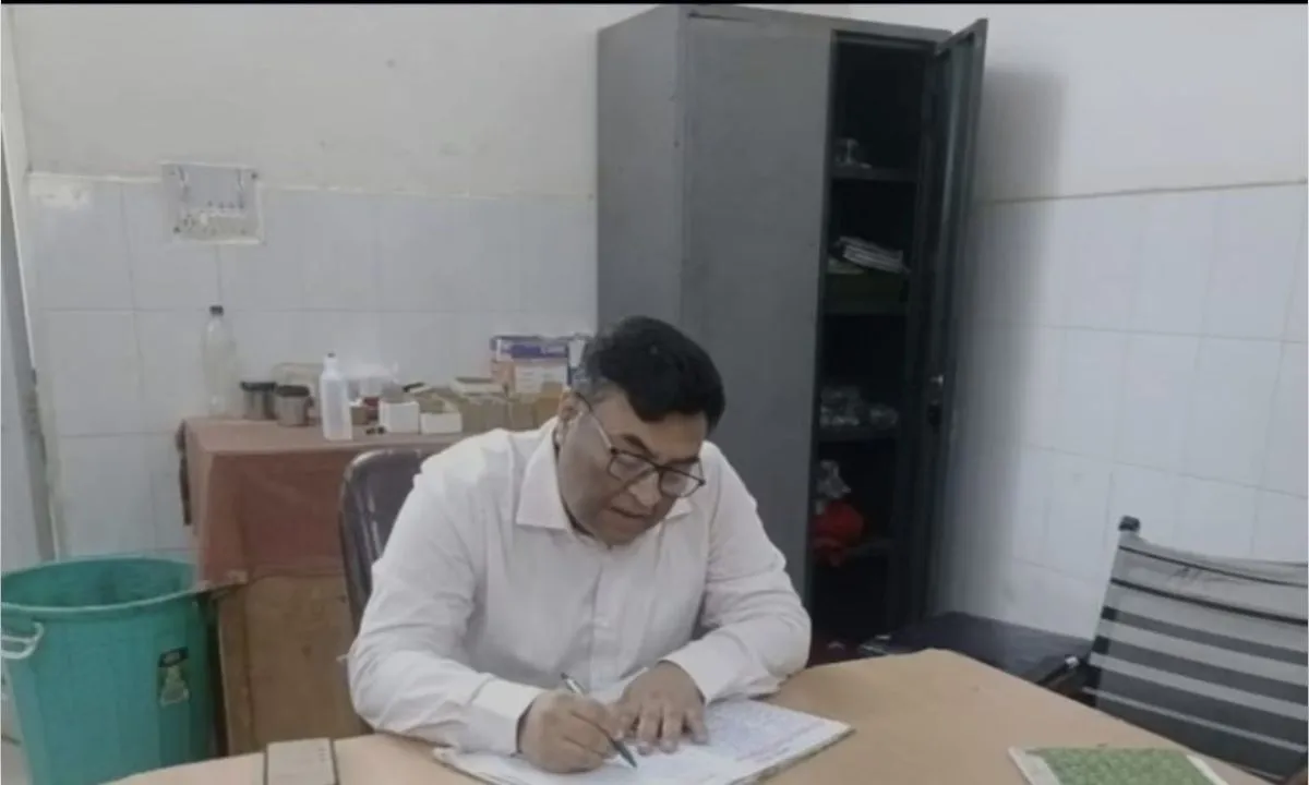 चिराग तले अंधेरा...जब ट्रामा सेंटर का यह हाल तो CHC का भगवान मालिक