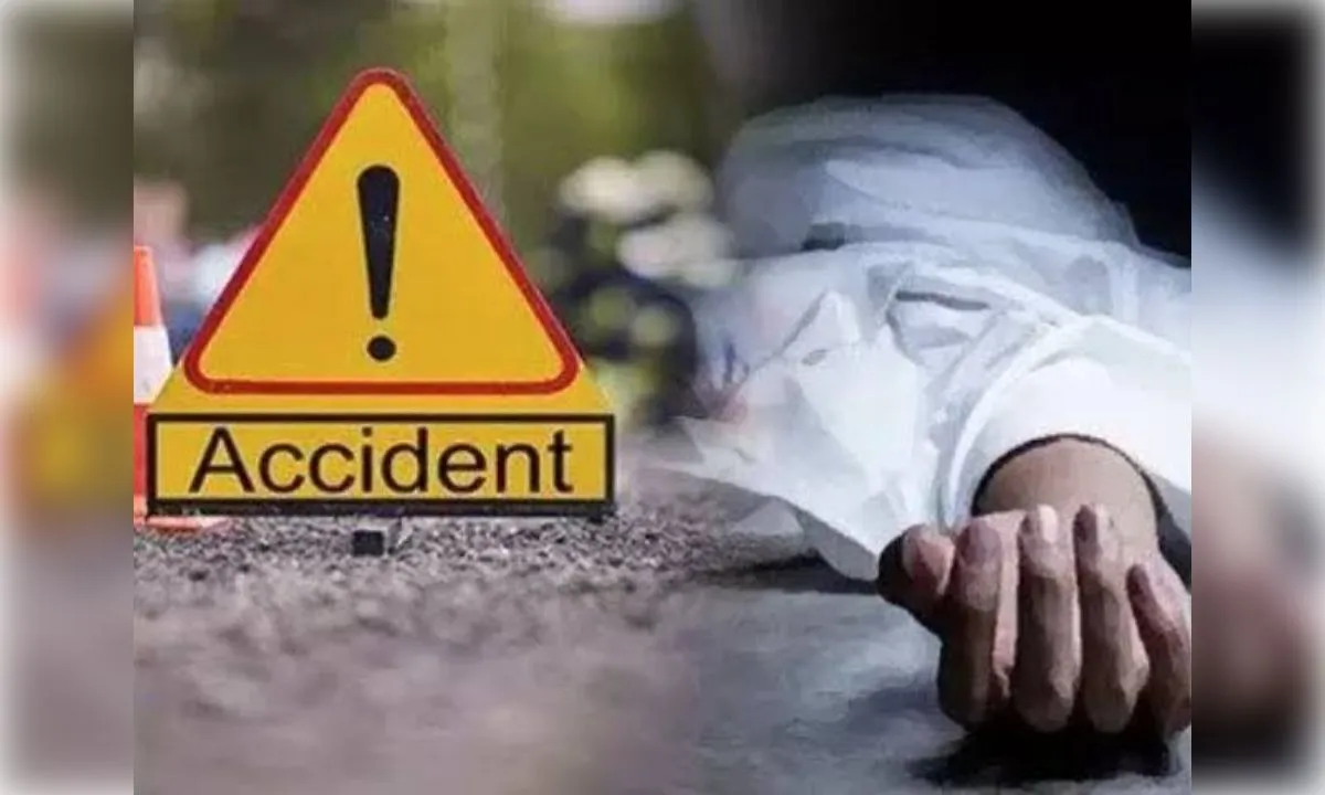 सालासर बालाजी से लौट रहे श्रद्धालुओं की टेम्पो ट्रैवलर ट्रेलर से टकराई