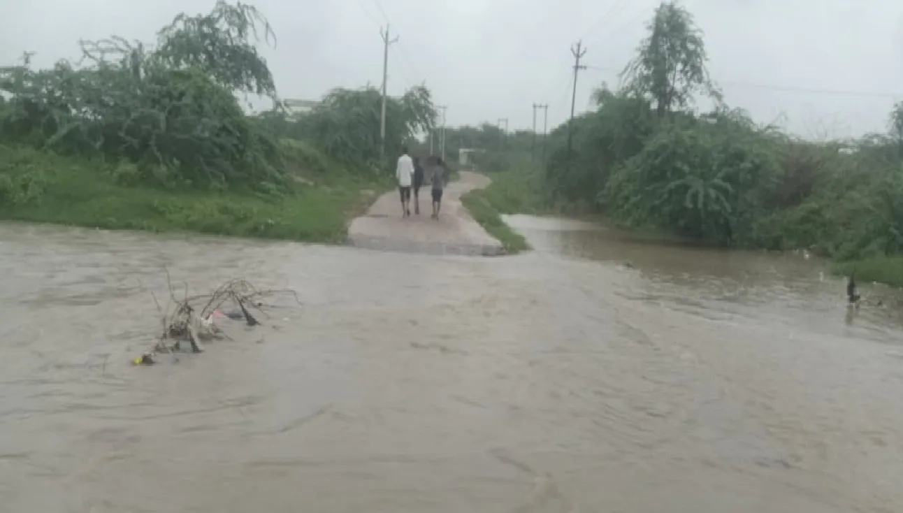 मानसून की भारी बारिश के दृष्टिगत स्वास्थ्य विभाग अलर्ट मोड पर