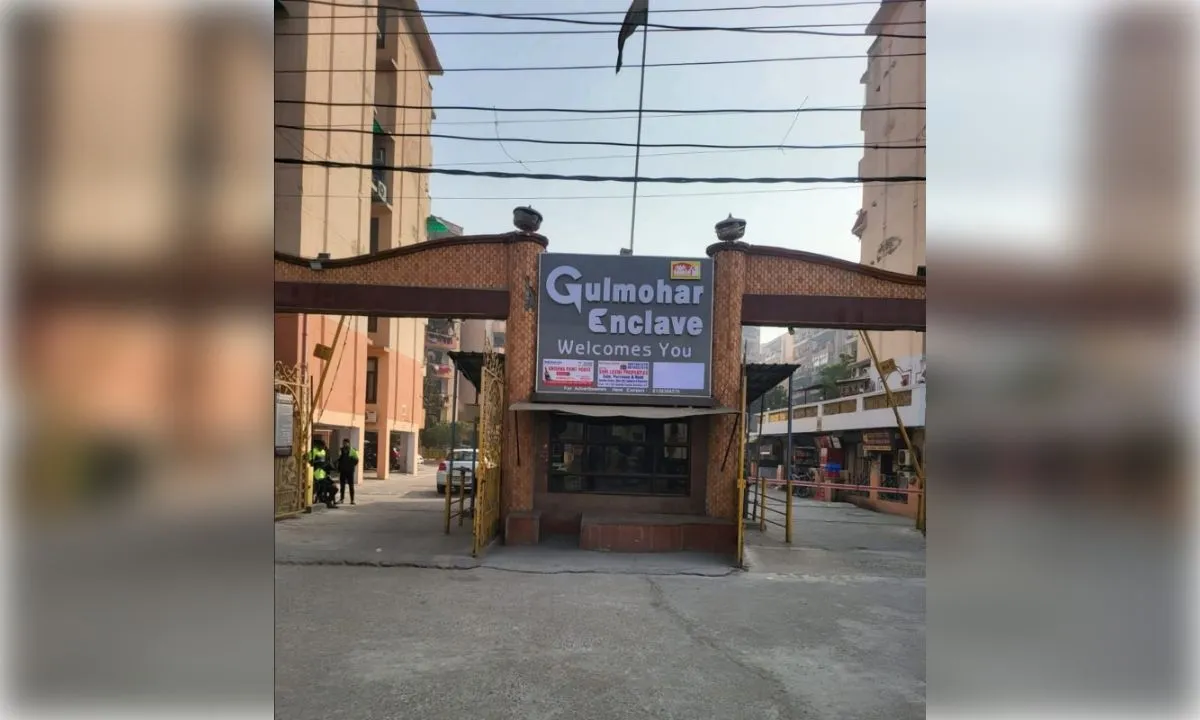 गुलमोहर एन्क्लेव सोसायटी आरडब्ल्यूए में चुनाव को लेकर घमासान
