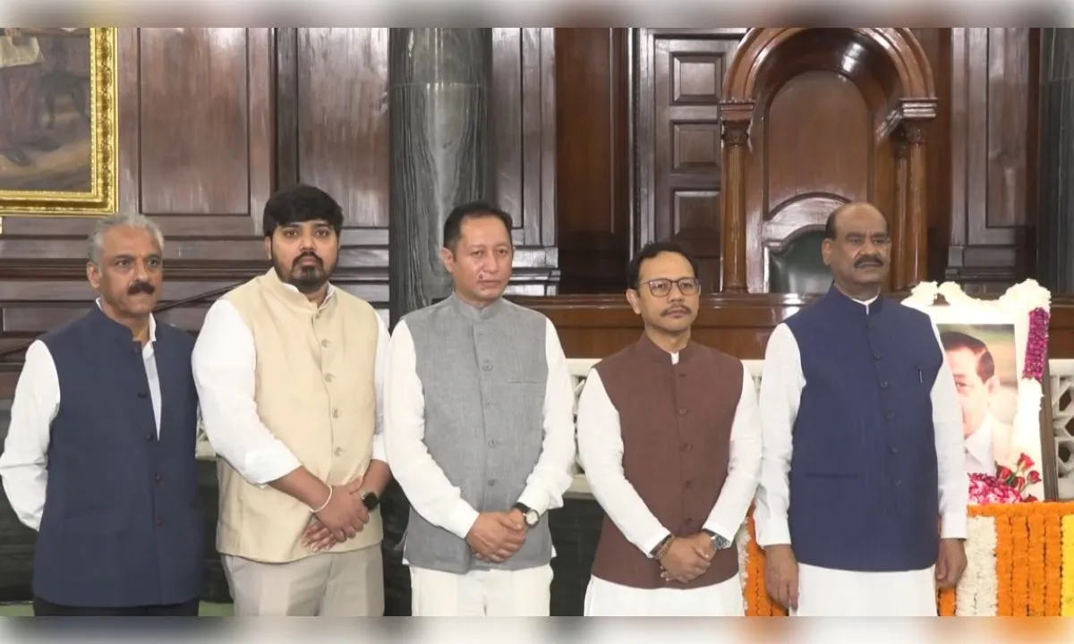 लोकसभा अध्यक्ष और उपसभापति ने पी.ए. संगमा की जयंती पर दी श्रद्धांजलि