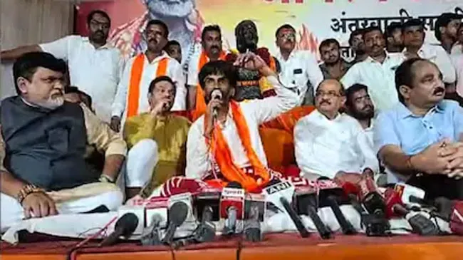 मराठा आरक्षण पर सरकार से बातचीत बेनतीजा