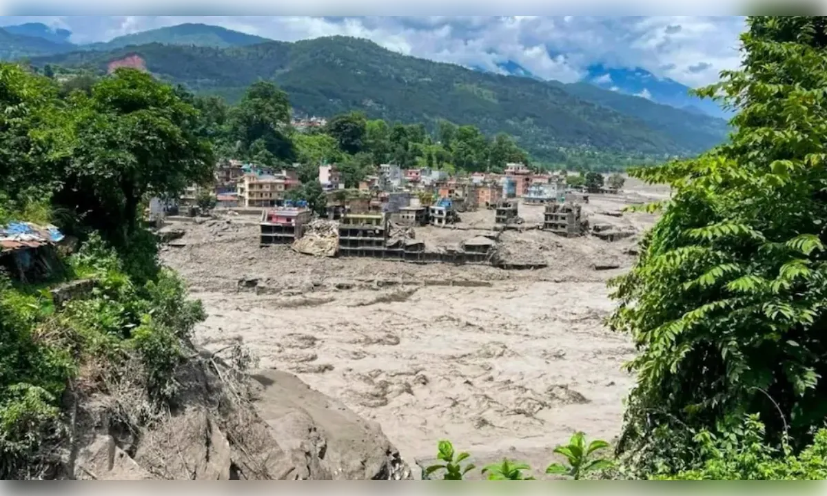 नेपाल बाढ़ से 32 हजार से अधिक लोग प्रभावित, 1344 मौतें