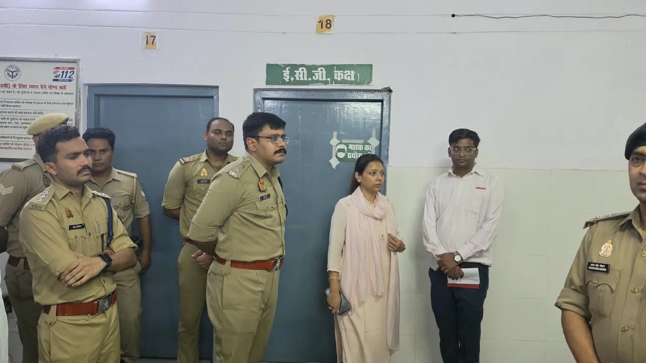 बागपत के खेकड़ा में सड़क हादसा, 4 की मौत, 32 घायल