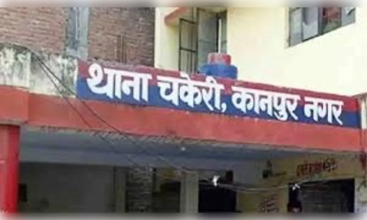 कानपुर में ट्रक को ओवरटेक करते डिवाइडर से टकराई बाइक, मौत