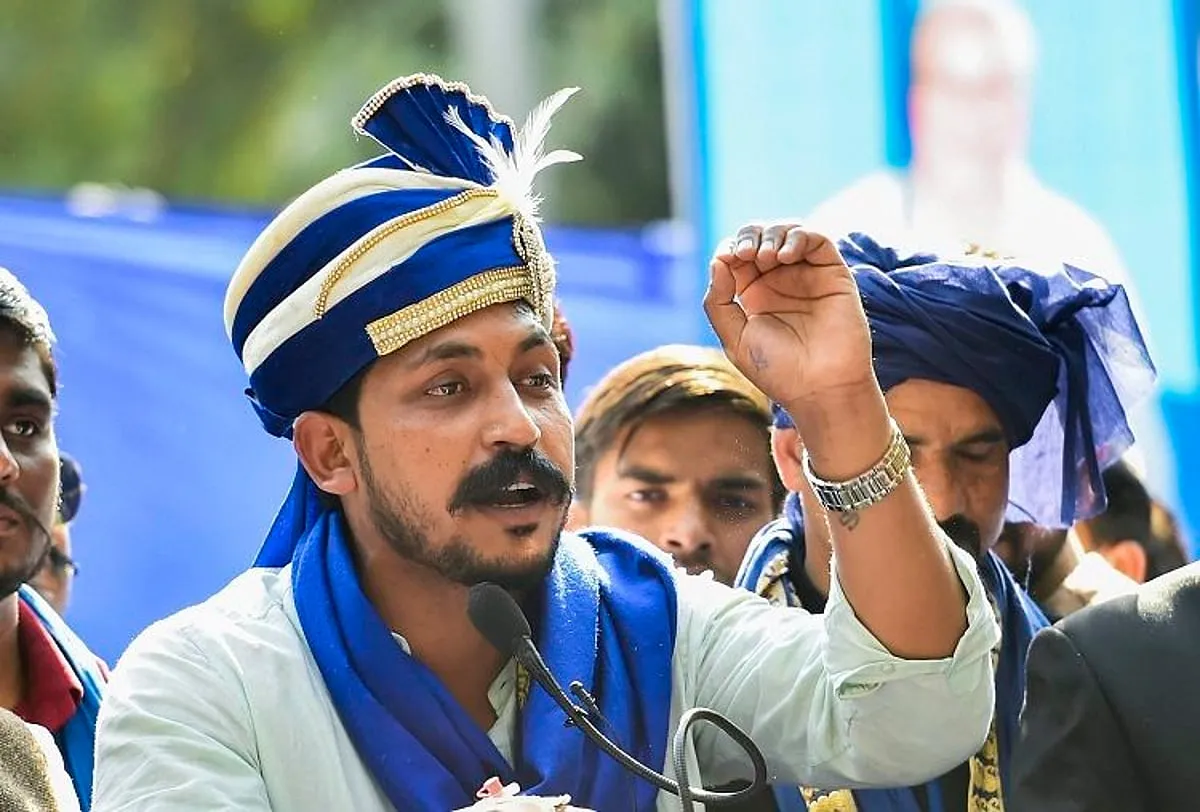 गोरखपुर स्पेन बना तो वीजा काउंटर ढूंढने निकल पड़ा था’: चंद्रशेखर आजाद का तंज