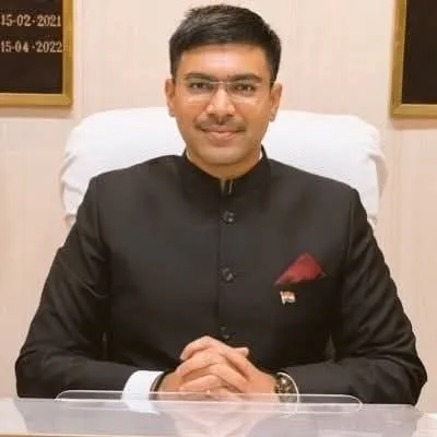 जनपद आगरा में लगातार हो रही भारी वर्षा के दृष्टिगत कल 05 सितम्बर 2026 (शनिवार) को समस्त विद्यालय रहेंगे बन्द-जिलाधिकारी 