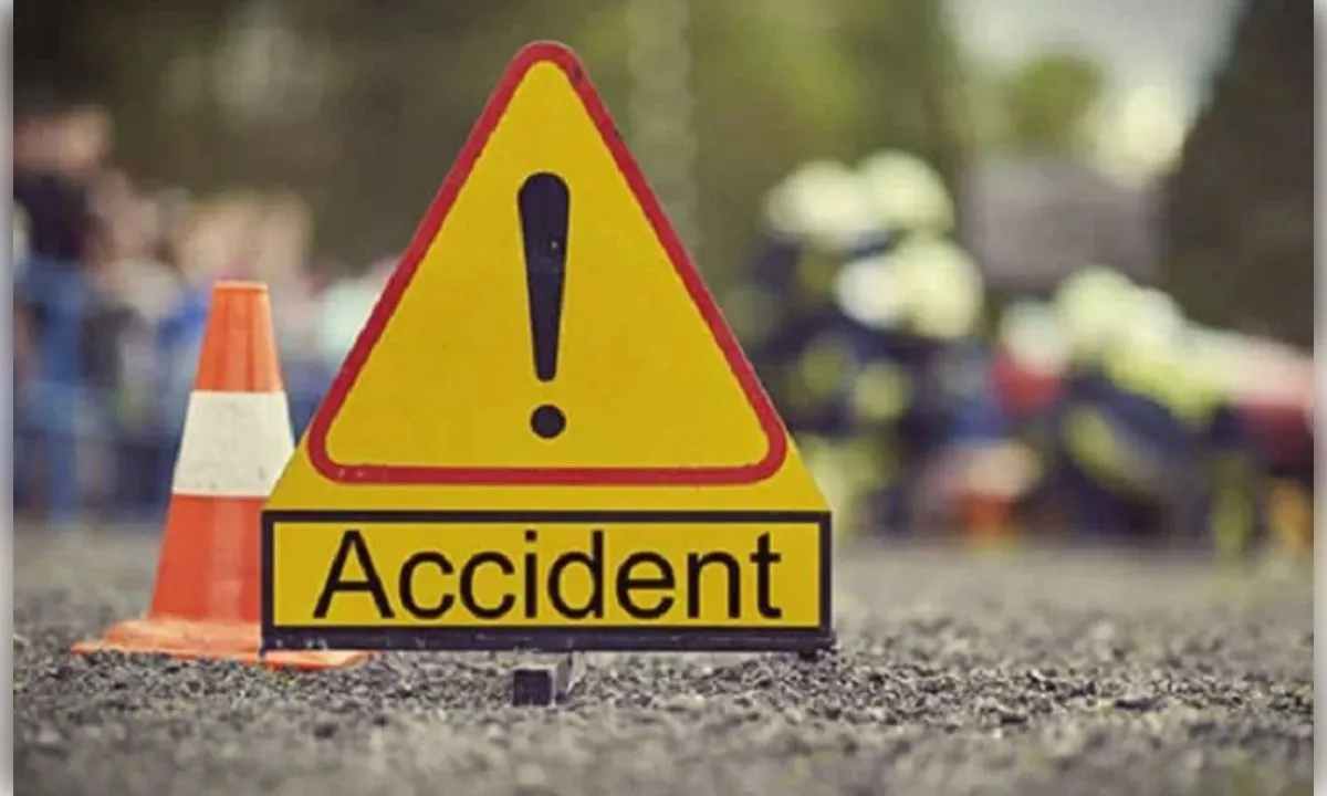 मध्य प्रदेश: भीषण सड़क हादसा, एक ही परिवार के चार लोगों की मौत
