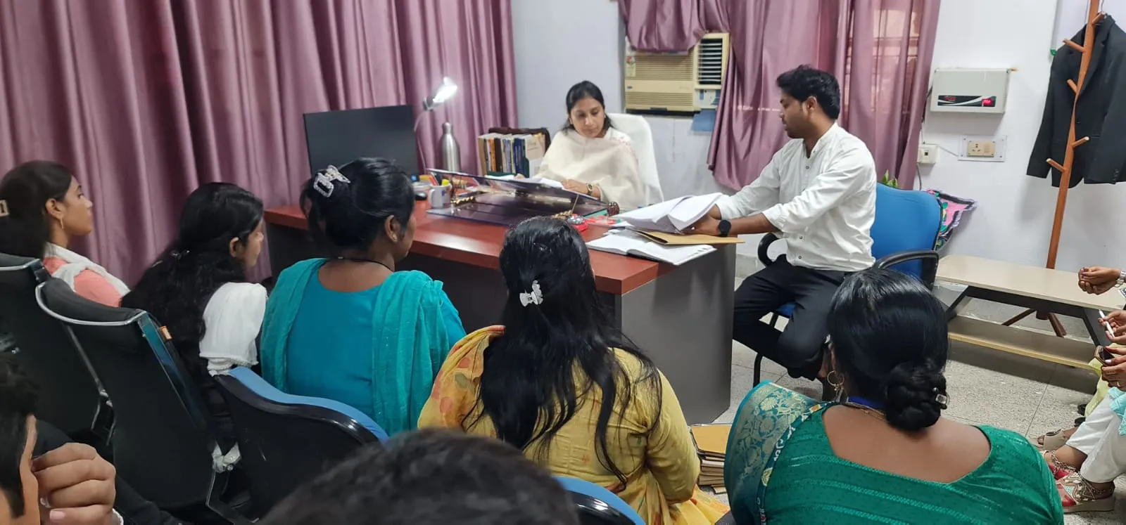 पराविधिक स्वयं सेवकगण करें लोक अदालत एवं मध्यस्थता का प्रचार - न्यायिक अधिकारी