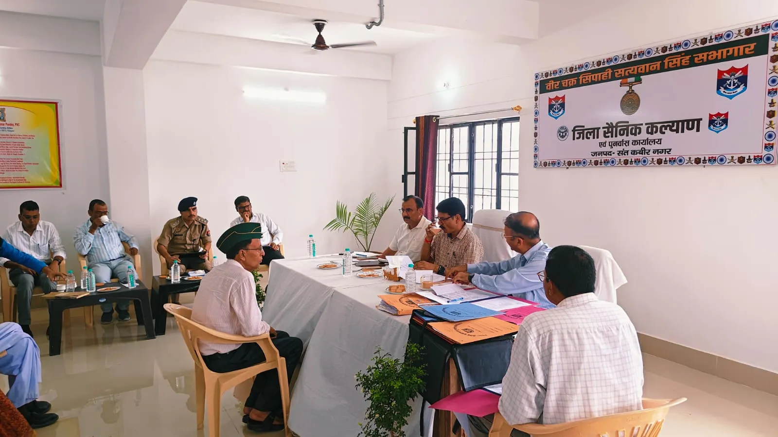 एडीएम (न्यायिक) की अध्यक्षता में सैनिक बंधु की बैठक हुई आयोजित