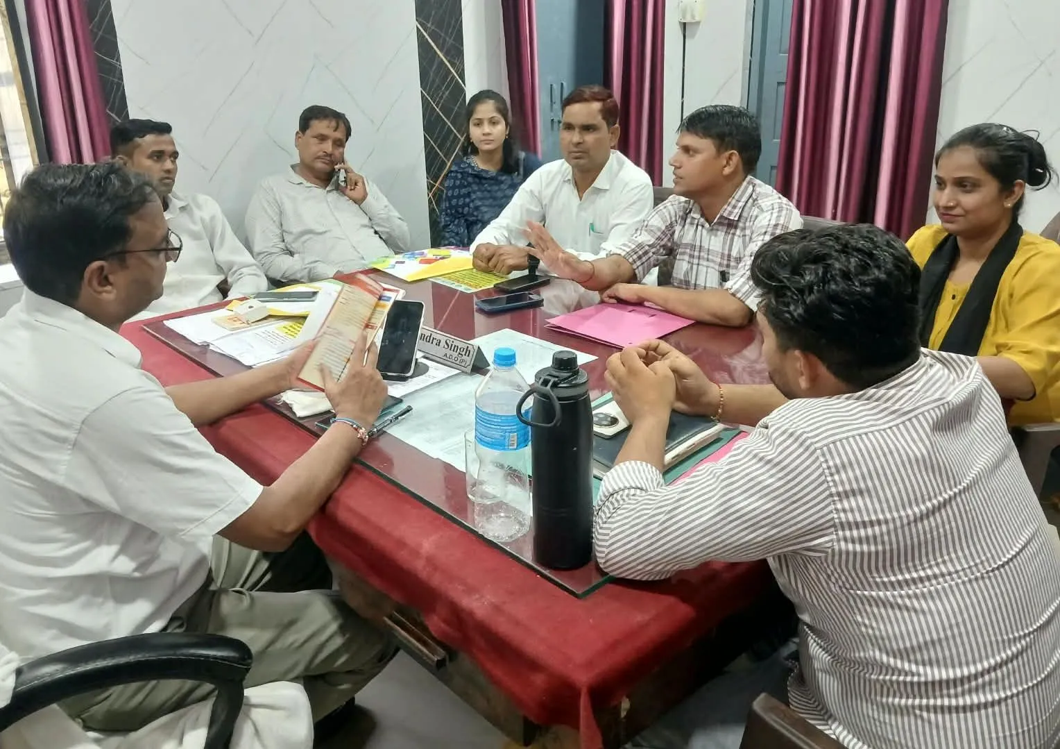 महिला कल्याण योजनाओं की जानकारी देकर किया जागरूक