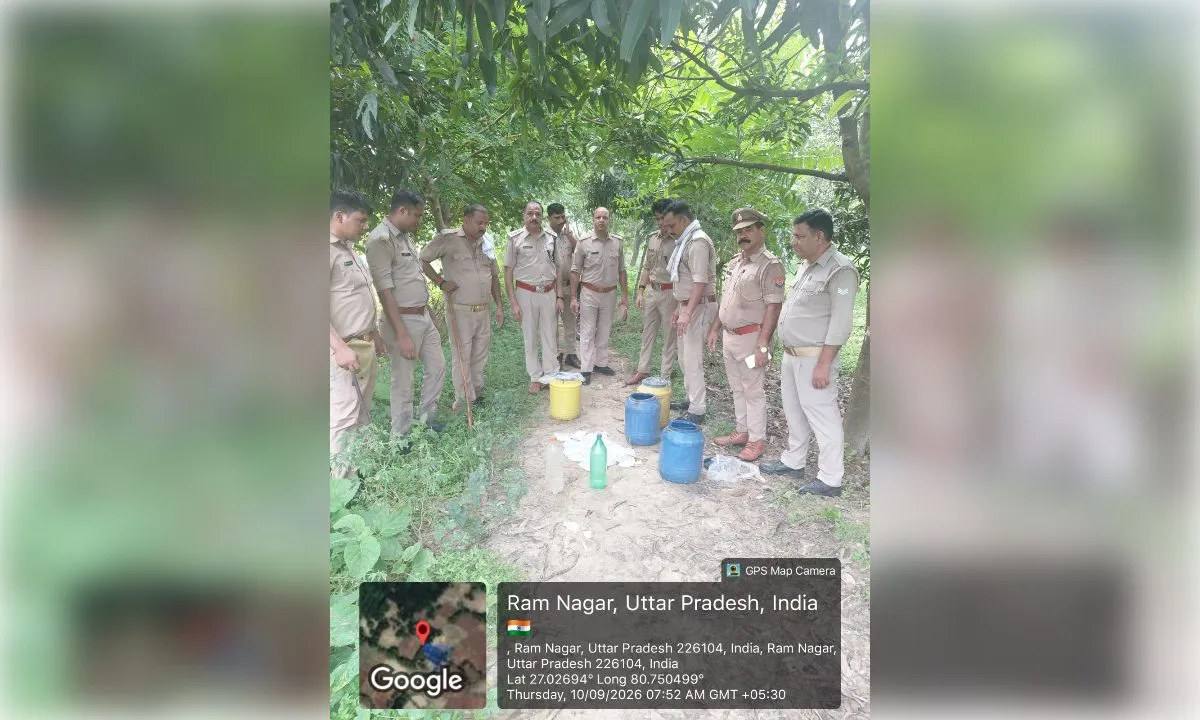 बगीचे व तालाब किनारे दबिश, 100 किग्रा लहन किया नष्ट