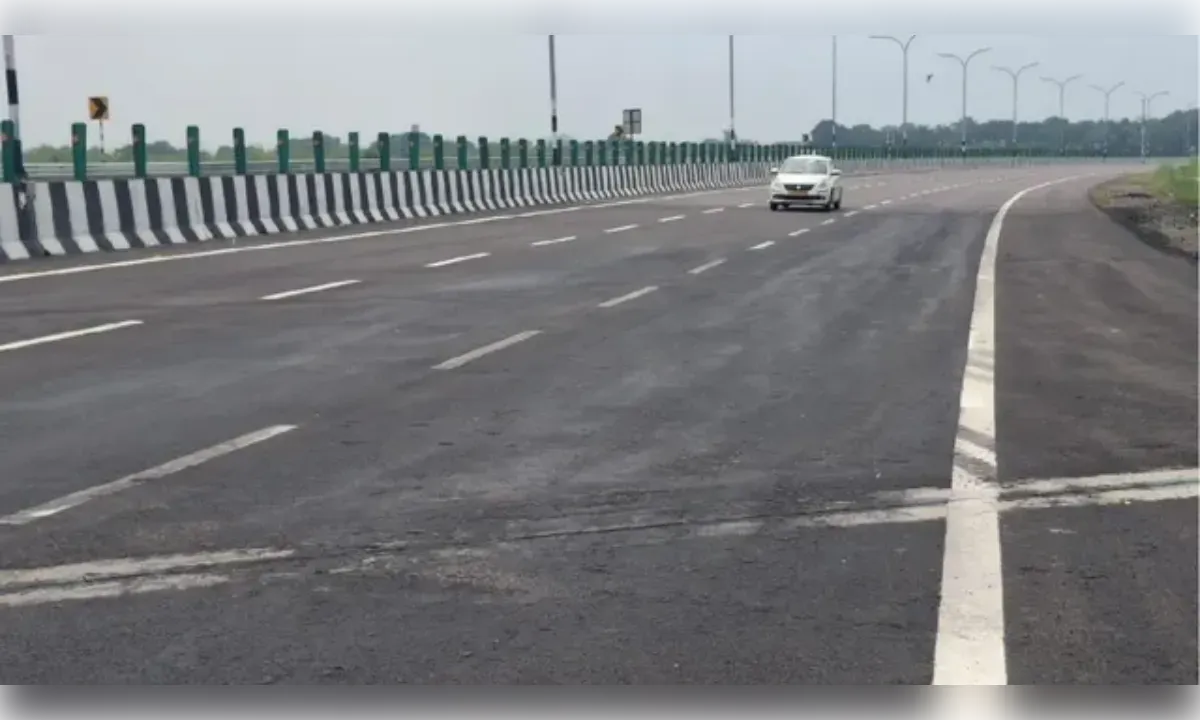 लखनऊ-कानपुर एक्सप्रेसवे पर भारी वाहनों की नो एंट्री जारी...