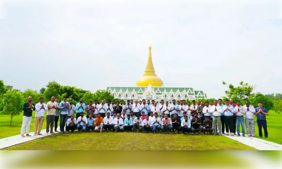 श्रावस्ती की सैर पर निकले 59 रेलकर्मी, यादगार रहा भ्रमण शिविर