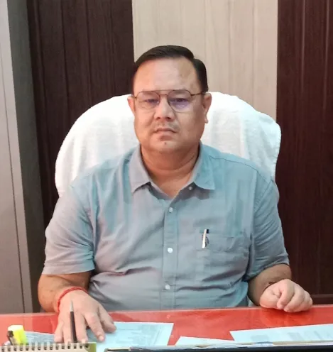 सब्जियों की फसल को फल मक्खी, तना एवं फल बेधक और सफेद मक्खी के प्रकोप से बचाएं