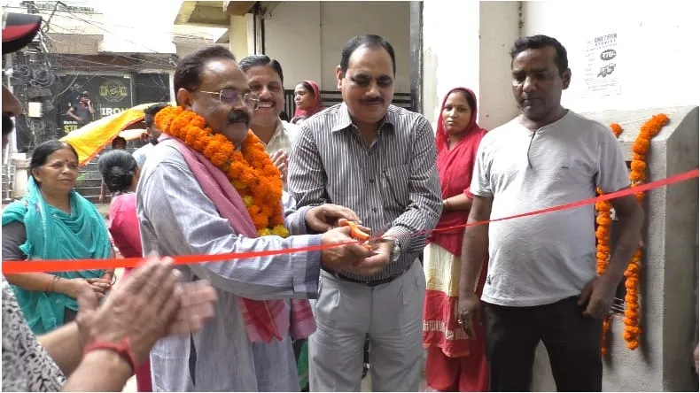 सभासद ने की सीसी रोड का उद्घाटन
