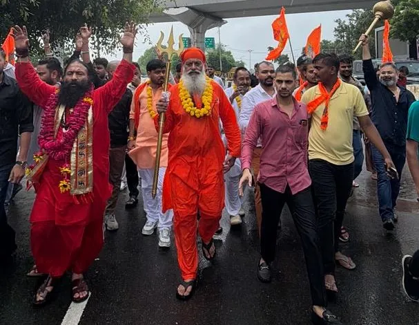 सनातन बोर्ड गठन को लेकर योगी सेना ने निकाली रैली 