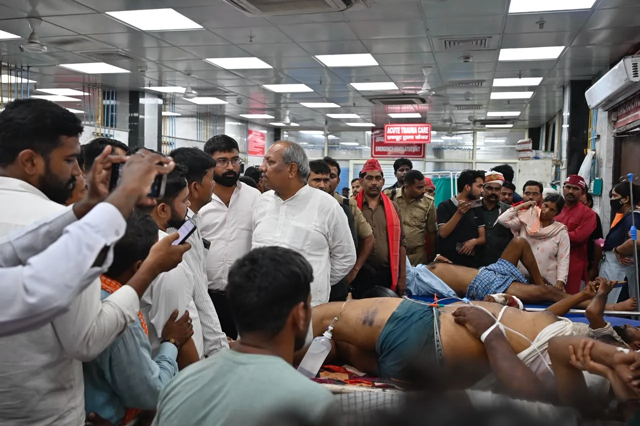 केजीएमयू पहुंचे मंत्री डॉ संजय निषाद