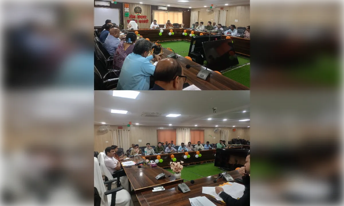 डीएम की अध्यक्षता में जिला सड़क सुरक्षा समिति की बैठक सम्पन्न