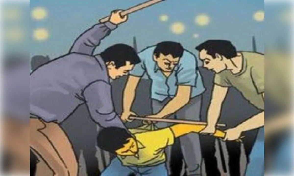 पडोसी ने मां-बेटों पर लाठी-डंडों से किया हमला, तीन घायल