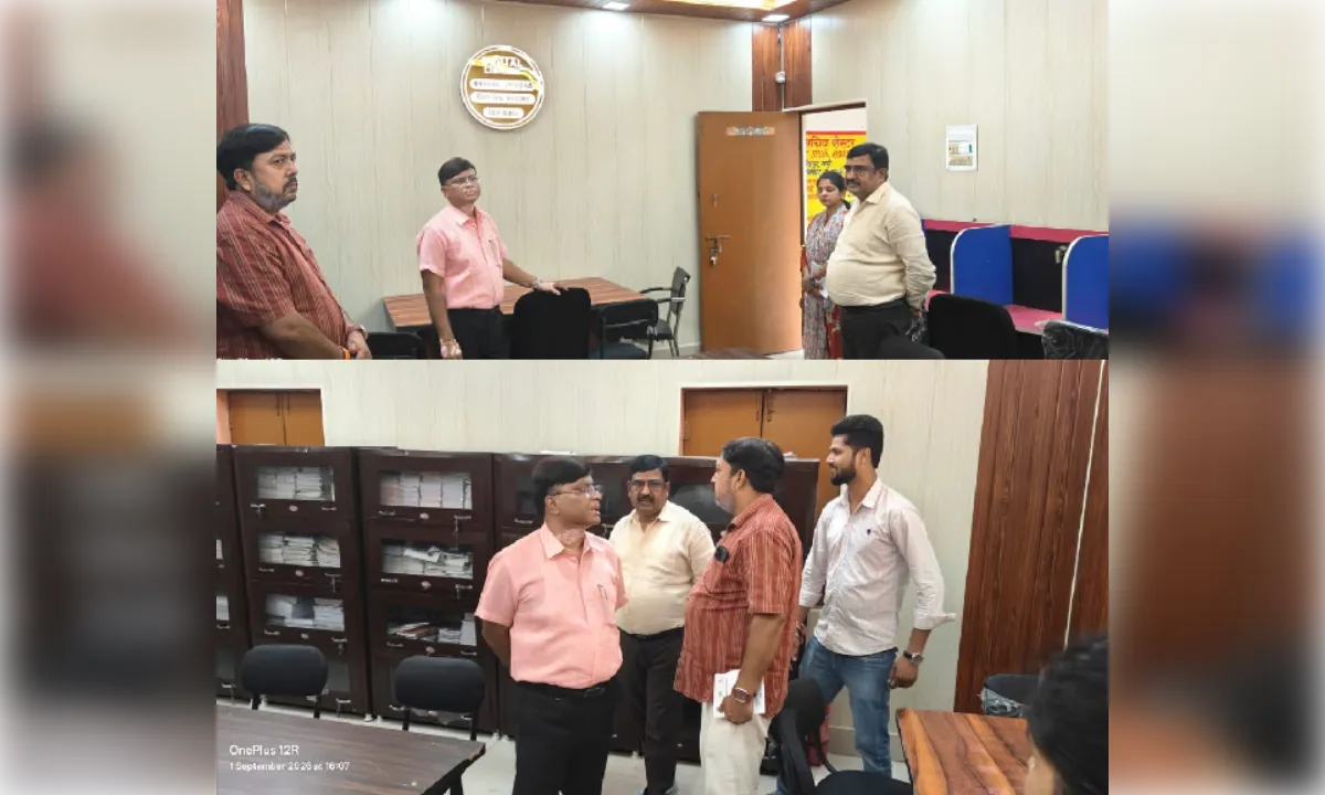 डिजिटल लाइब्रेरी में पढ़ाई का माहौल परखा, सीडीओ ने दिए आवश्यक निर्देश