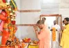 गोरखनाथ मंदिर में हनुमान जी के दोनों विग्रहों के समक्ष सीएम योगी ने की लोकमंगल की प्रार्थना