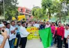 व्यापारियों ने मशाल के साथ निकाली मतदान जागरूकता रैली