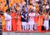 परमार्थ निकेतन में संत समागम, गंगा आरती में शामिल हुए नितिन नवीन और सीएम धामी