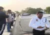 मानकनगर पुल पर बड़ा हादसा टला: नगर निगम डम्पर की टक्कर से पलटी बोलेरो, 7 लोगों की जान बाल-बाल बची