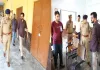 पुलिस भर्ती परीक्षा के दूसरे दिन परीक्षा केन्द्र पहॅुच कर डीएम-एसपी ने लिया व्यवस्थाओं का जायजा