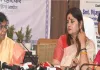 जनसुनवाई के बीच गुल हुई बिजली, मोबाइल टॉर्च की रोशनी में सुनी गईं महिलाओं की फरियादें