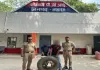 कल्ली वाहन यार्ड में चोरी करते रंगे हाथ पकड़े गए दो शातिर चोर, स्टेपनी चुराने का कर रहे थे प्रयास