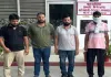 बंधक बनाकर लूट करने वाले यूपी पुलिस के सिपाही समेत चार गिरफ्तार
