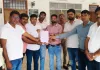  प्राथमिक शिक्षक संघ ने समस्याओं के समाधान की मांग को लेकर डीएम, बीएसए को सौंपा ज्ञापन