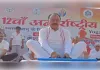 उपमुख्यमंत्री केशव प्रसाद मौर्य ने संगम नोज पर किया योग, स्वस्थ और सशक्त भारत का दिया संदेश