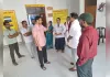 देवरिया: डीएम का सीएचसी तरकुलवा पर औचक निरीक्षण, अनुपस्थित कर्मचारियों पर जताई नाराजगी