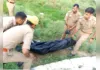 अमेठी: नाले के किनारे युवक का शव मिलने से मचा हड़कंप, जांच में जुटी पुलिस