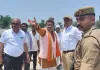 भाजपा नेता राजेश्वर सिंह के अनुरोध पर डीएम ने निघासन के ठाकुरपुरवा रपटा पुल एवं लालपुर बंधे का किया निरीक्षण।