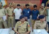 फर्जी QR कोड बनाकर साइबर ठगी करने वाले गिरोह का भंडाफोड़, 3 गिरफ्तार; भारी मात्रा में उपकरण बरामद 