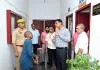 वृद्ध की रुकी पेंशन चालू कराने को डीएम खुद बने सहारा।