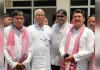 सपा सांसद ने हटाई  सपा मुखिया अखिलेश के विरुद्ध लगी होर्डिंग्स