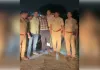 नोएडा मुठभेड़: पुलिसकर्मी को लिफ्ट देकर लूटने वाला ₹25 हजार का इनामी बदमाश गिरफ्तार