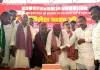 समाजवादियों ने सपा प्रमुख अखिलेश यादव के जन्म दिन पर केक काटकर साझा किया खुशियां